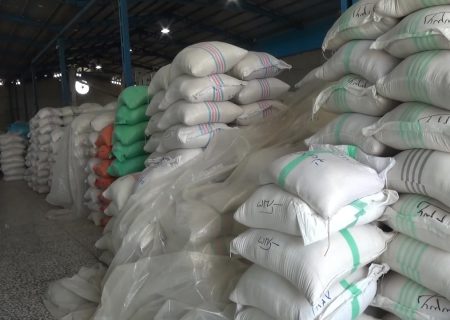 پربودن انبارهای گیلان از ۱۲۰ هزار تن برنج پارسال